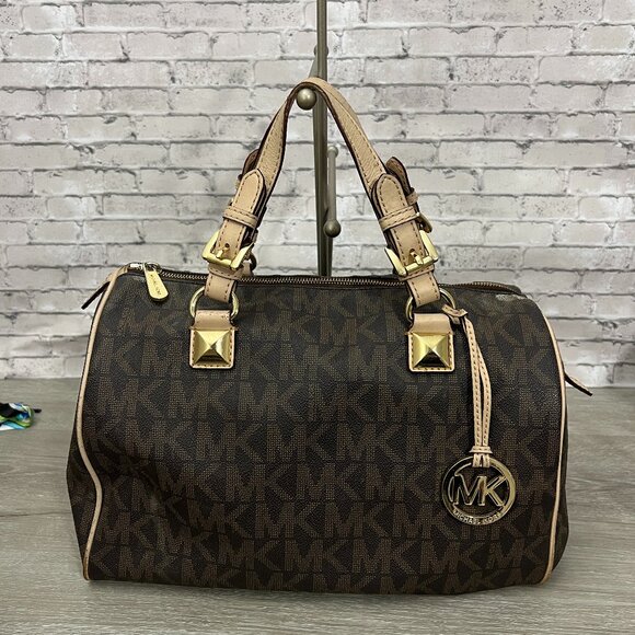 Michael Kors Grayson Medium Duffle Bag - Picture 1 of 10